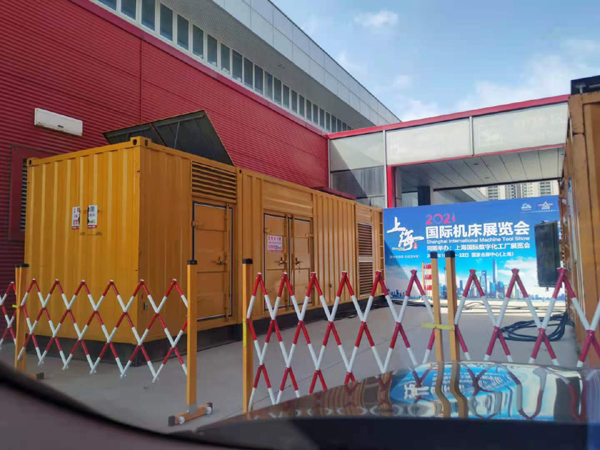 凌云发电车出租-发电机无电压或电压太低怎么办？