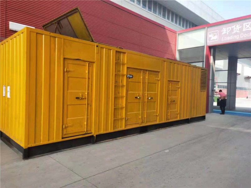 凌云国内外发电机组租赁合同在明确设备维护责任方面有哪些不同做法？